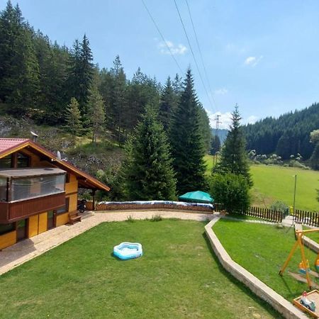 טריגראד Guest House Chobaka מראה חיצוני תמונה