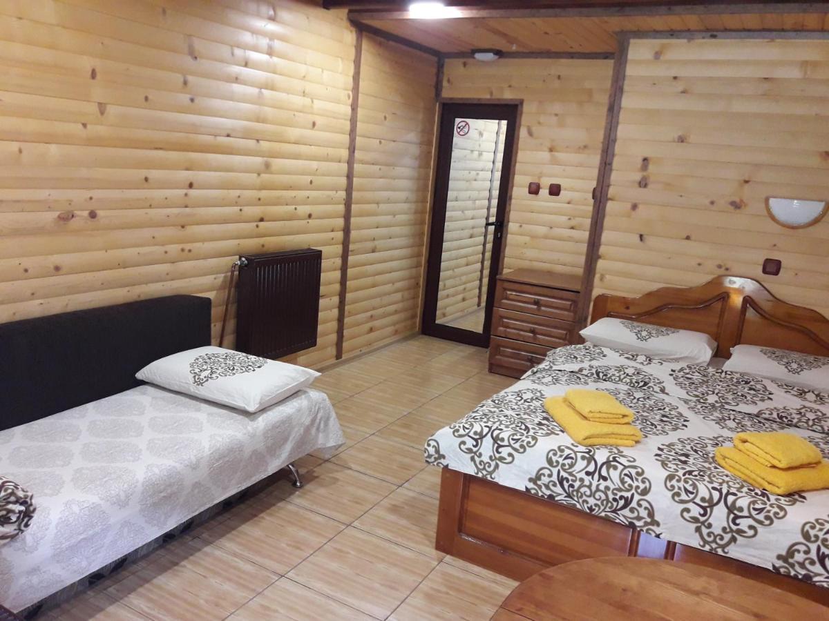 טריגראד Guest House Chobaka מראה חיצוני תמונה