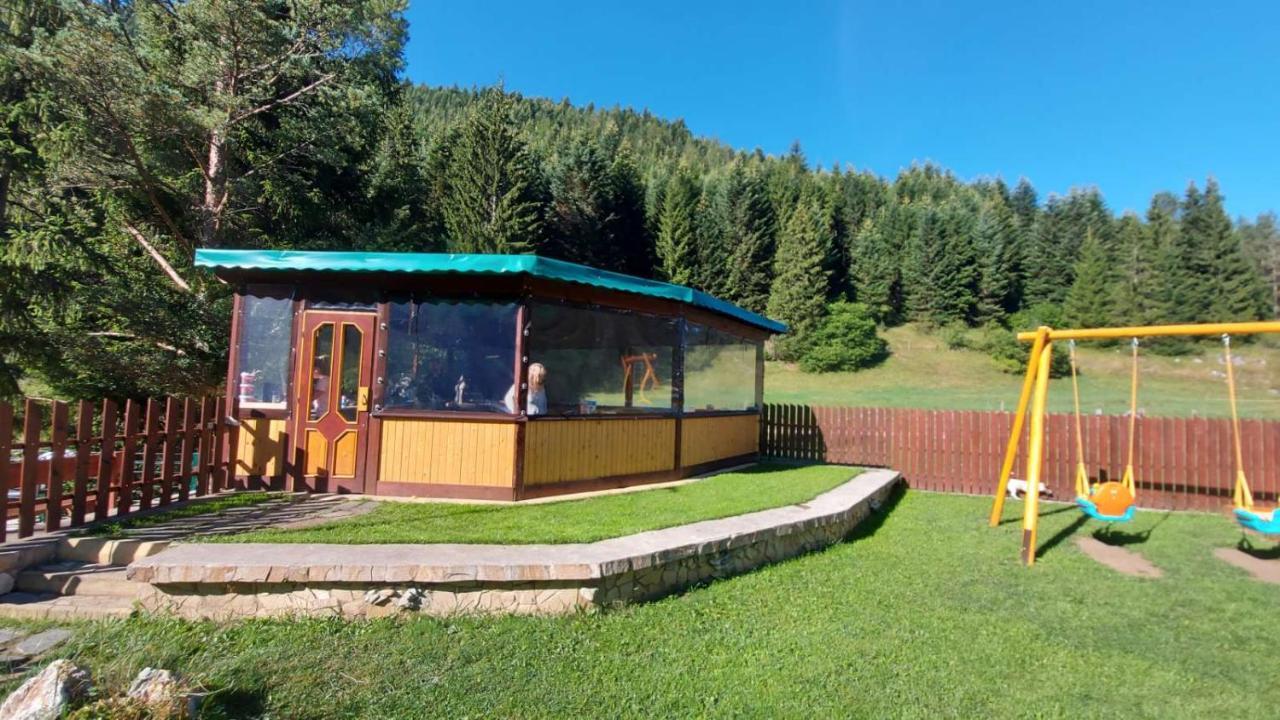 טריגראד Guest House Chobaka מראה חיצוני תמונה