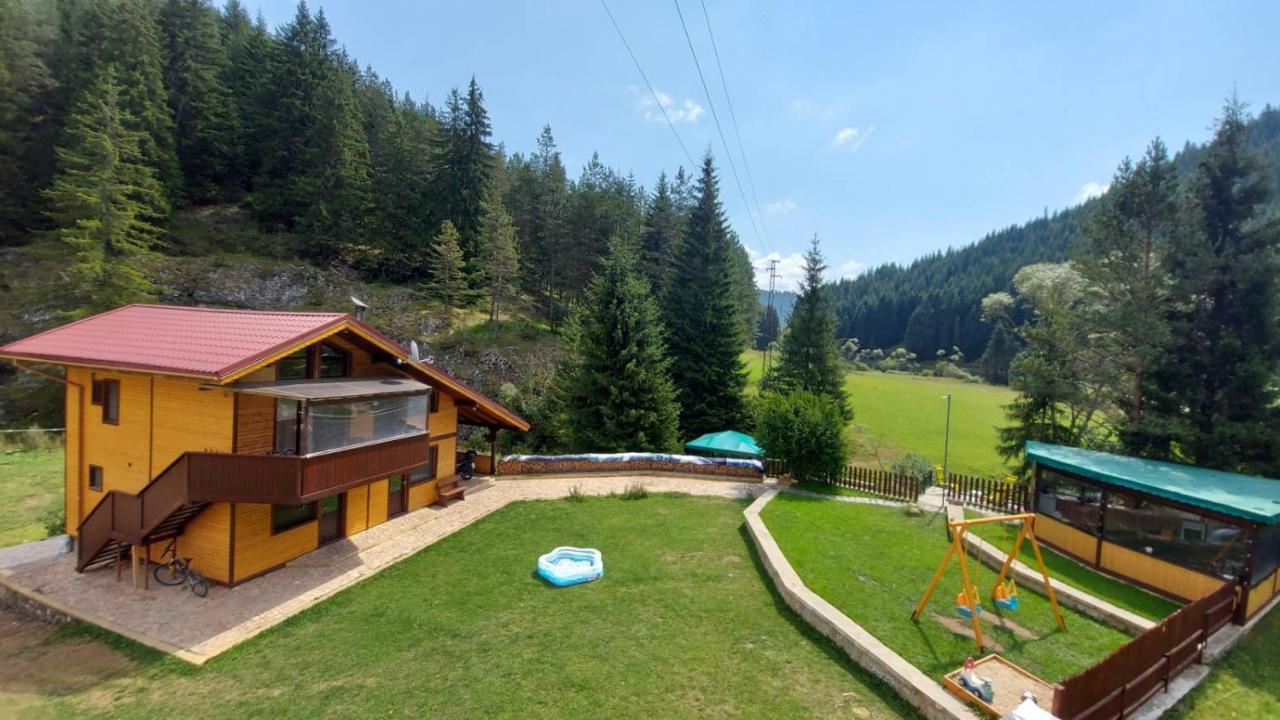 טריגראד Guest House Chobaka מראה חיצוני תמונה