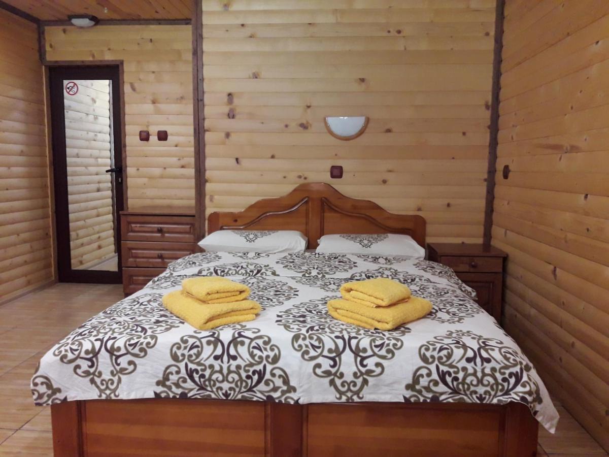 טריגראד Guest House Chobaka מראה חיצוני תמונה