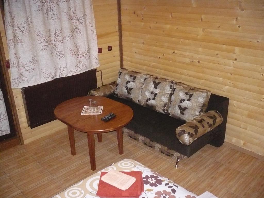 טריגראד Guest House Chobaka חדר תמונה