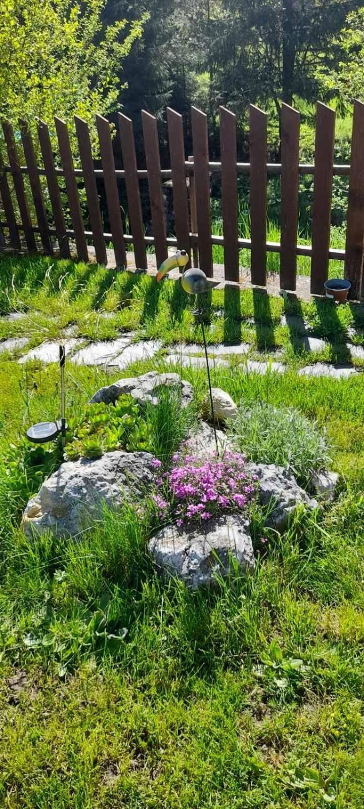 טריגראד Guest House Chobaka מראה חיצוני תמונה