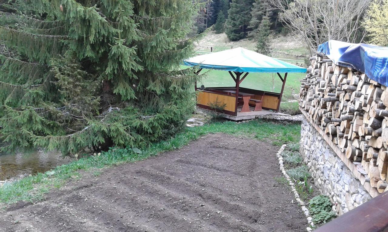 טריגראד Guest House Chobaka מראה חיצוני תמונה